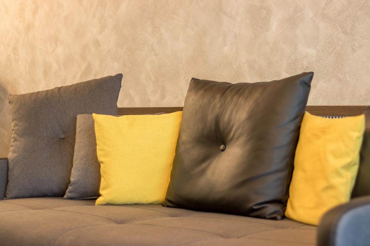 Modern Downtown Apartment Cluj-Napoca Esterno foto