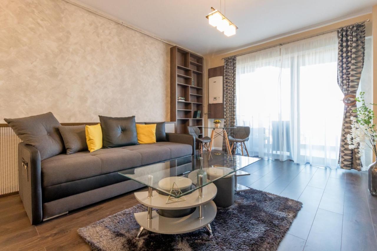 Modern Downtown Apartment Cluj-Napoca Esterno foto