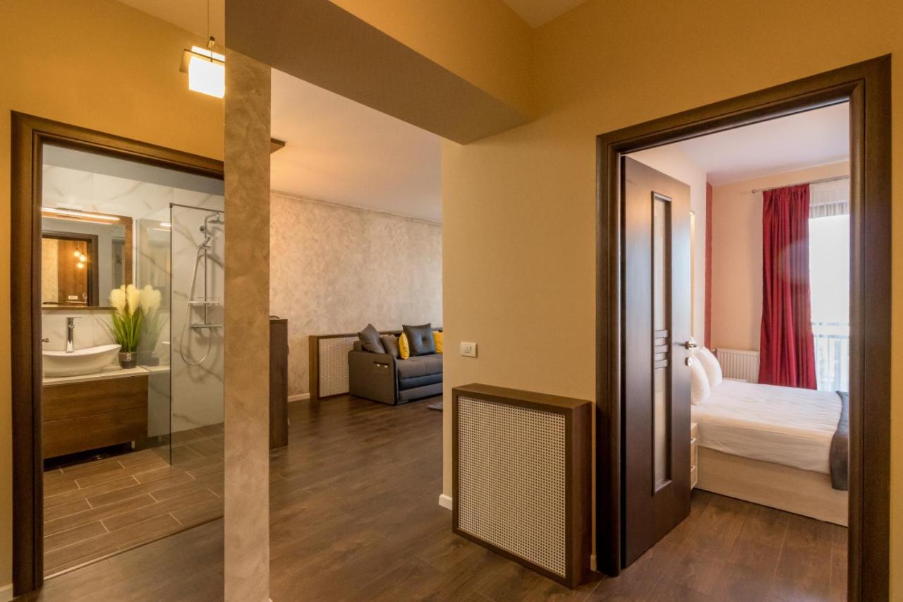 Modern Downtown Apartment Cluj-Napoca Esterno foto