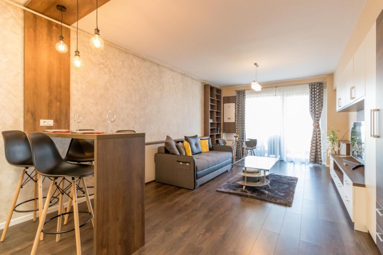 Modern Downtown Apartment Cluj-Napoca Esterno foto