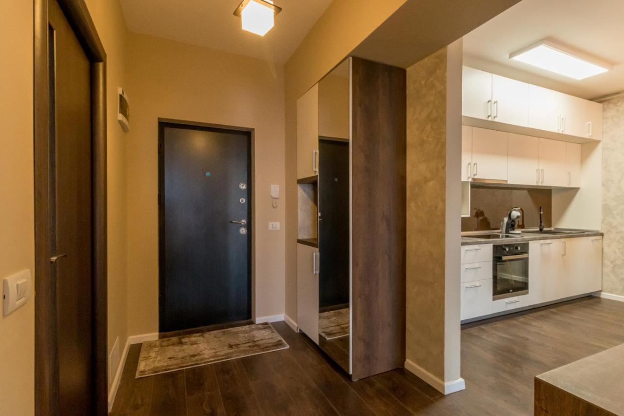 Modern Downtown Apartment Cluj-Napoca Esterno foto
